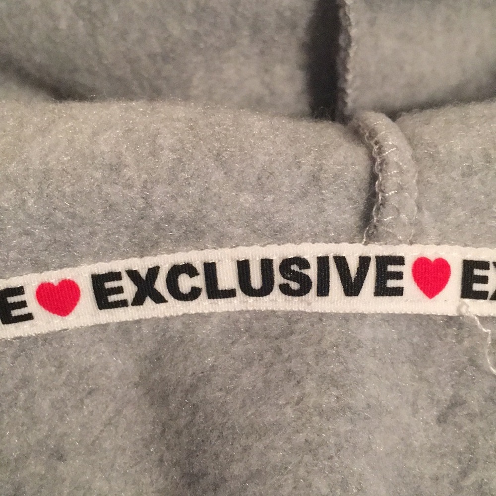 Dog Lovers Sweater Hoodie:Size L - Picture 9 of 10